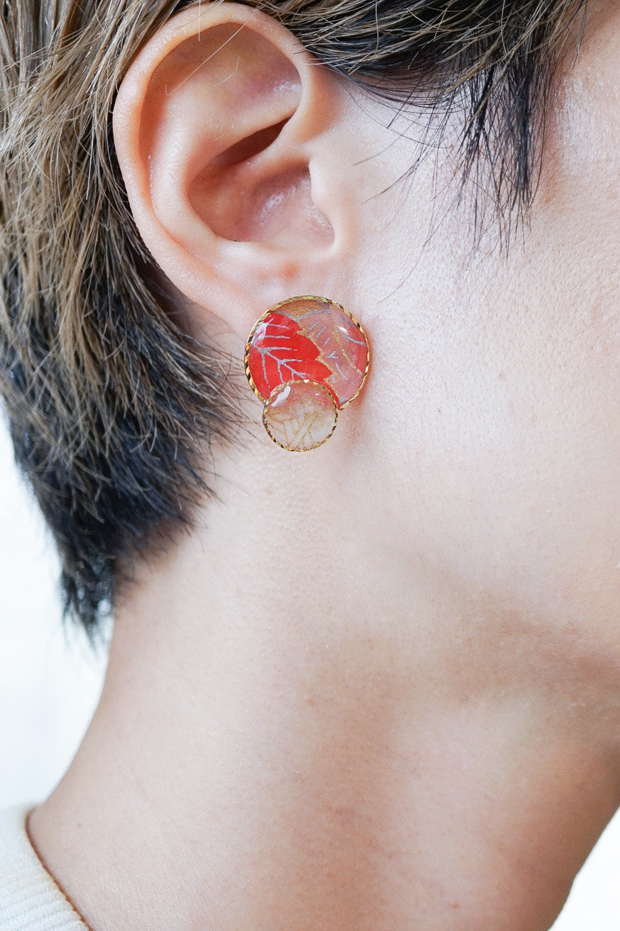 Kumi Circle Earrings - Withered Leaves (Red)