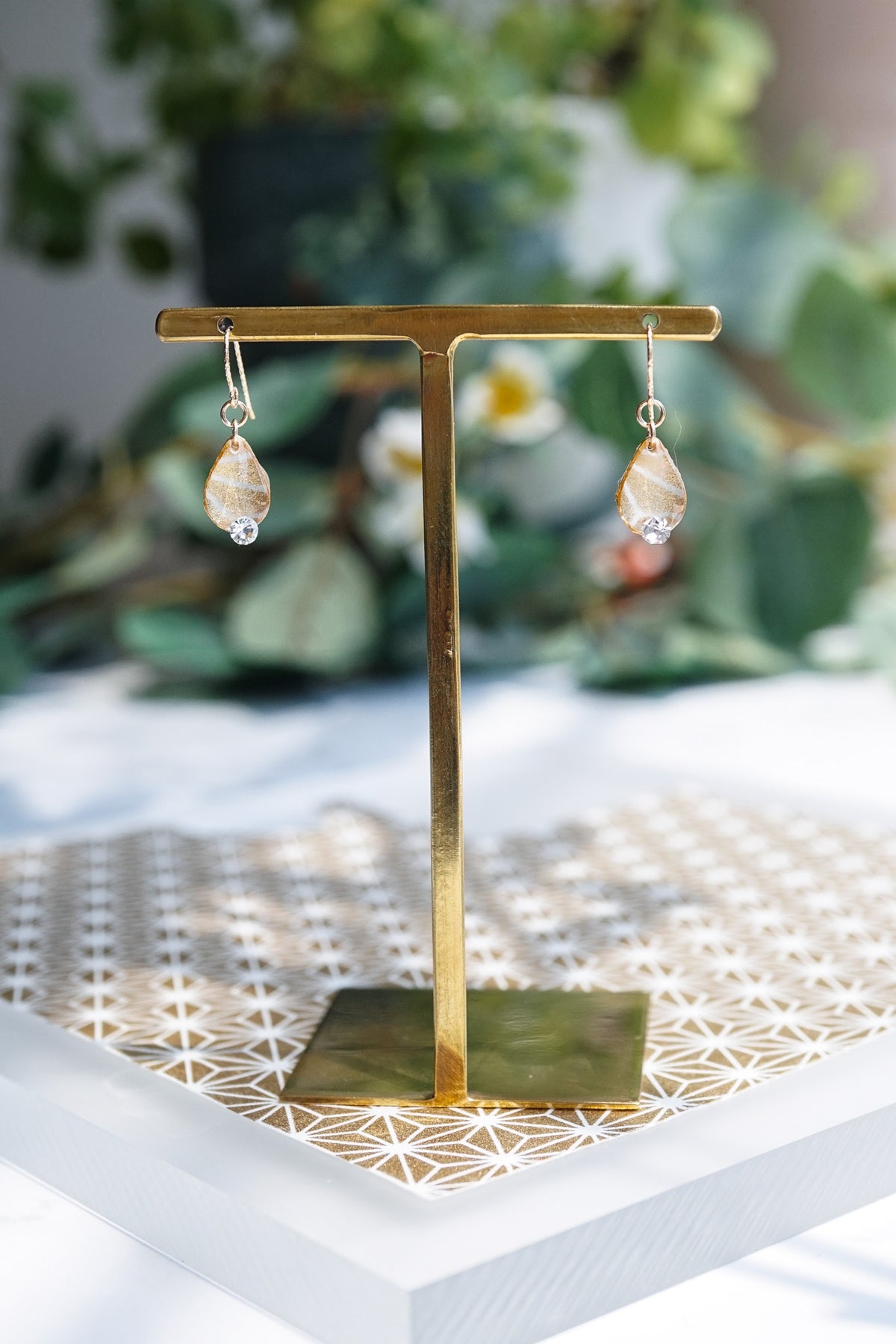 Morning Dew Earrings - Hemp Leaf (Gold)