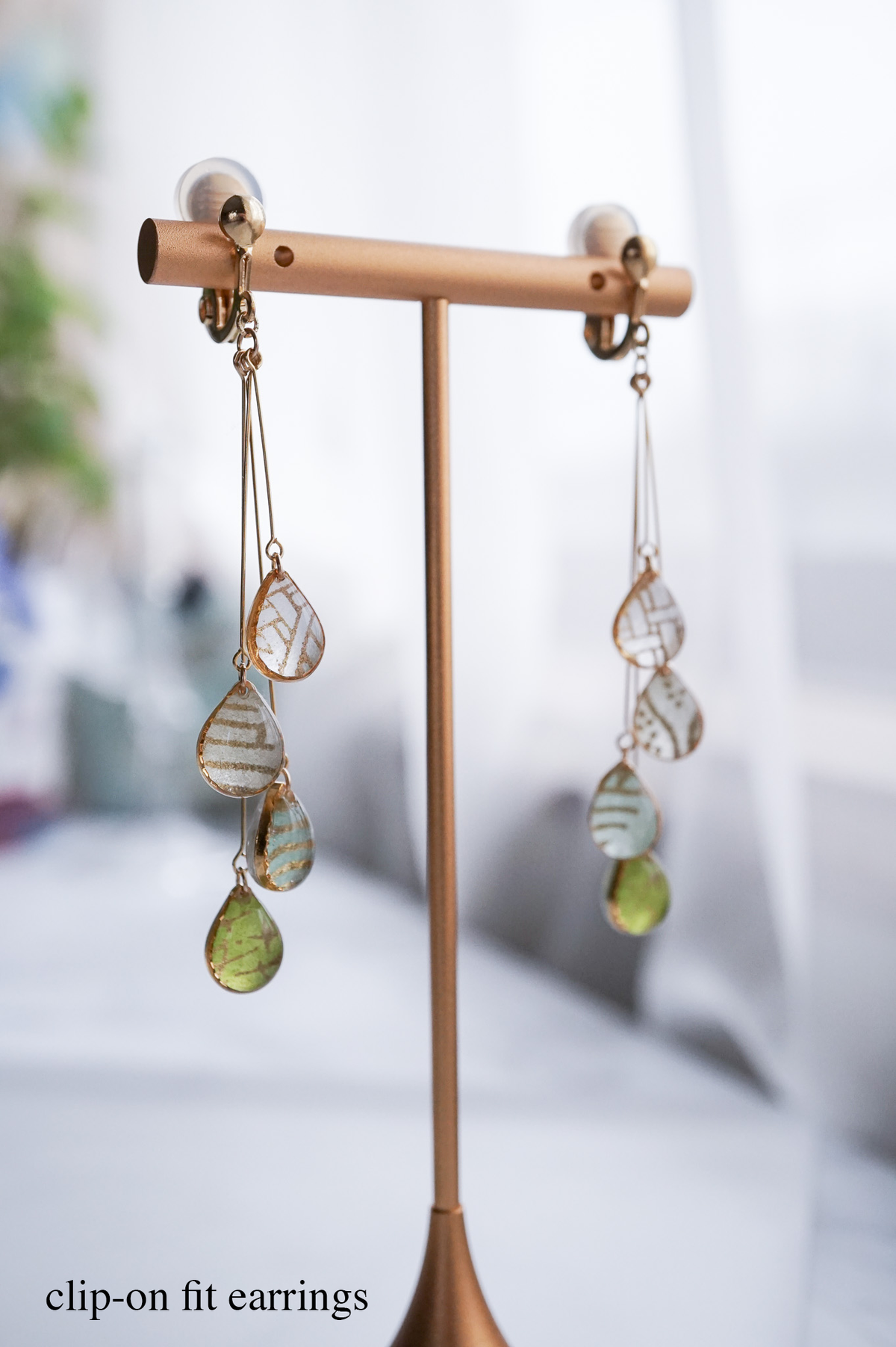 Shigure Earrings #4 - Pine needles