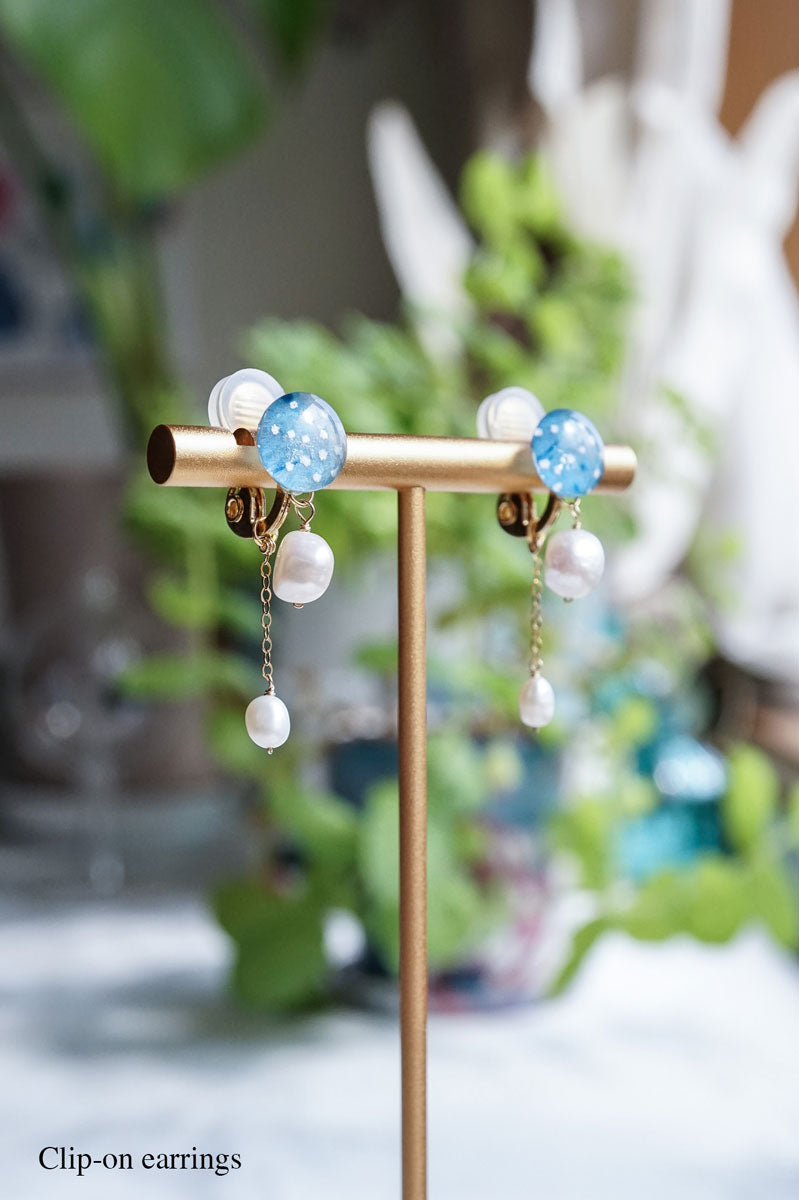 Little Spring Earrings - Hemp Leaf (Light Blue)
