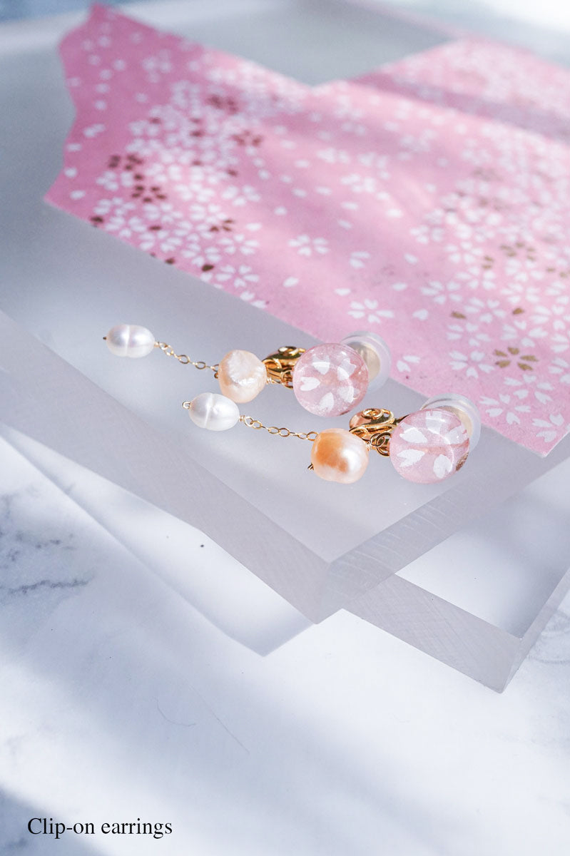 Little Spring Earrings - Tiny Sakura (Pink)