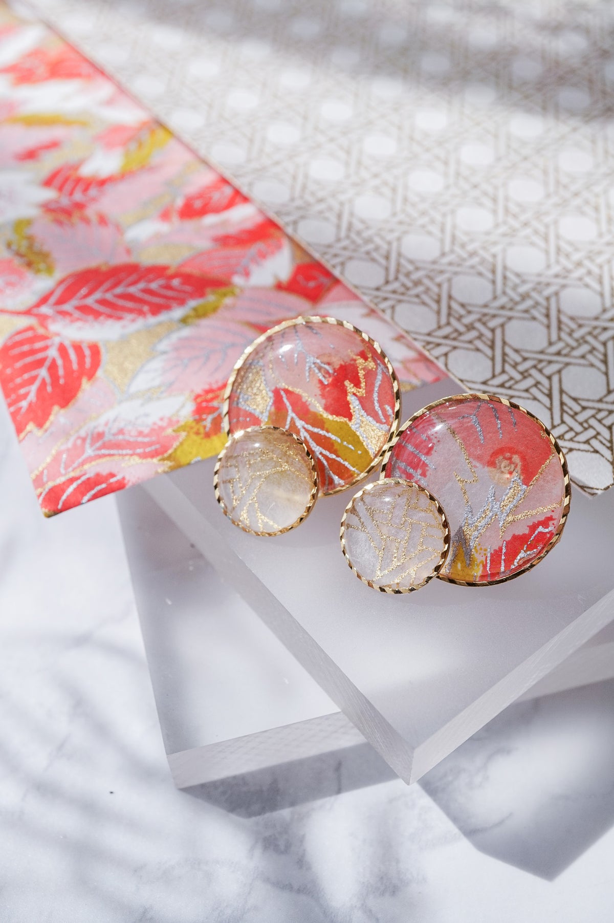 Kumi Circle Earrings - Withered Leaves (Red)