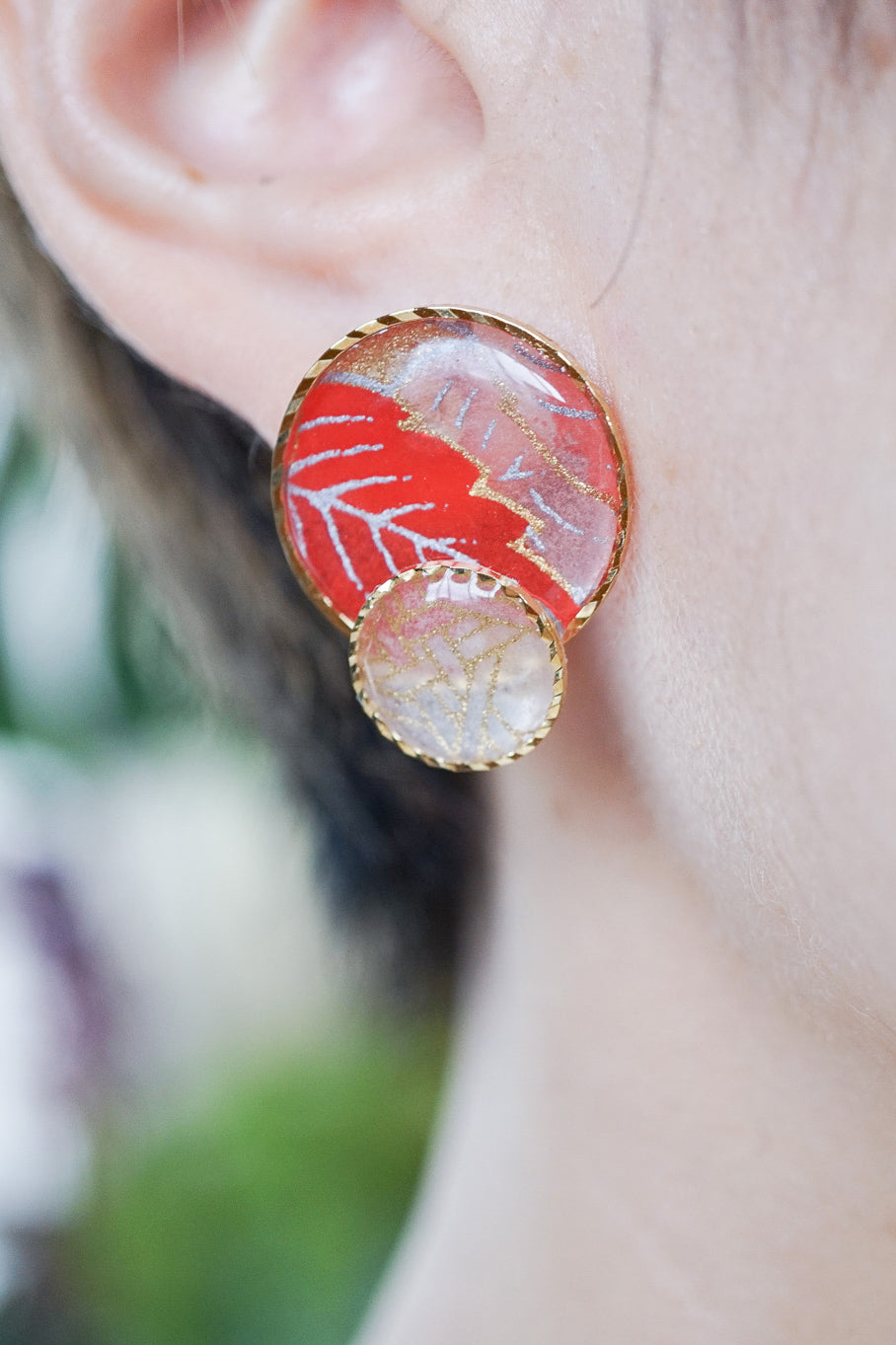 Kumi Circle Earrings - Withered Leaves (Red)