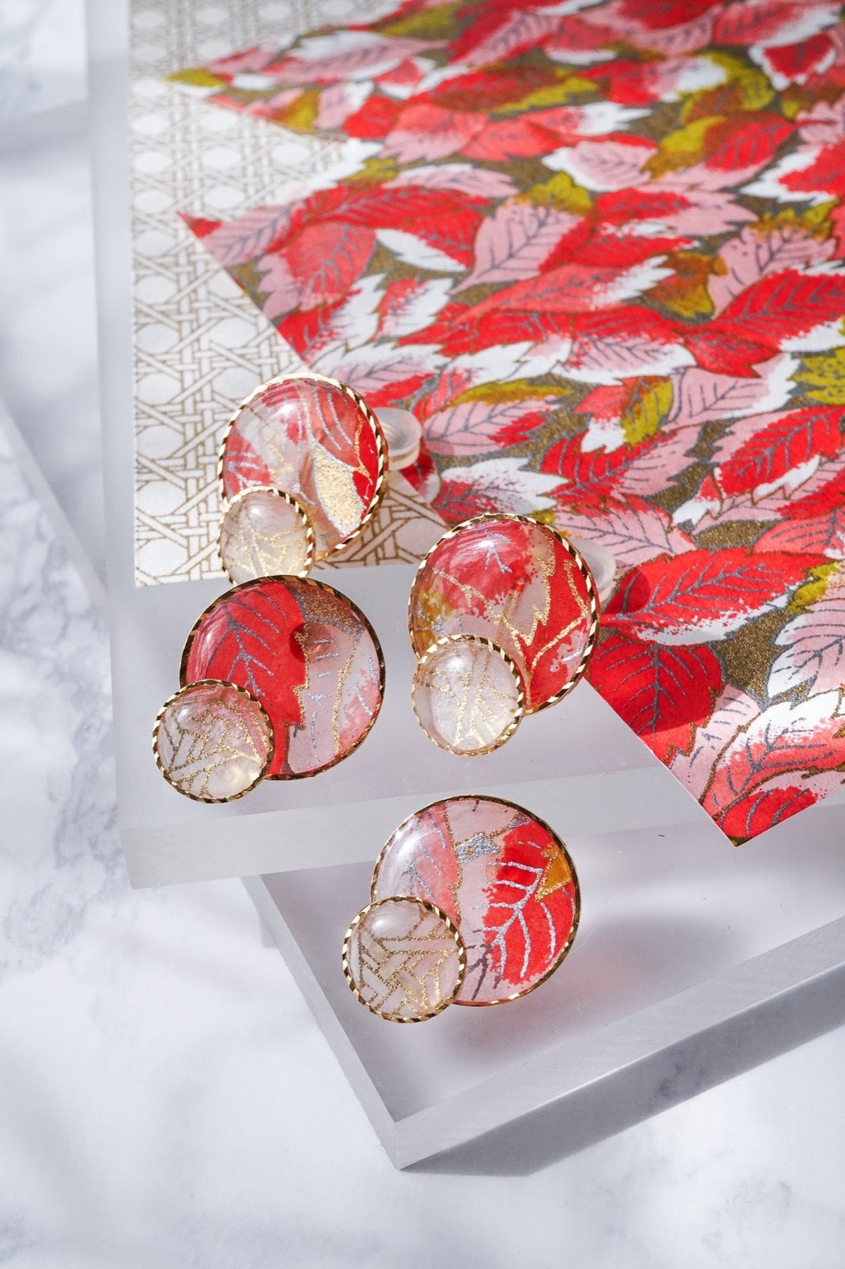 Kumi Circle Earrings - Withered Leaves (Red)