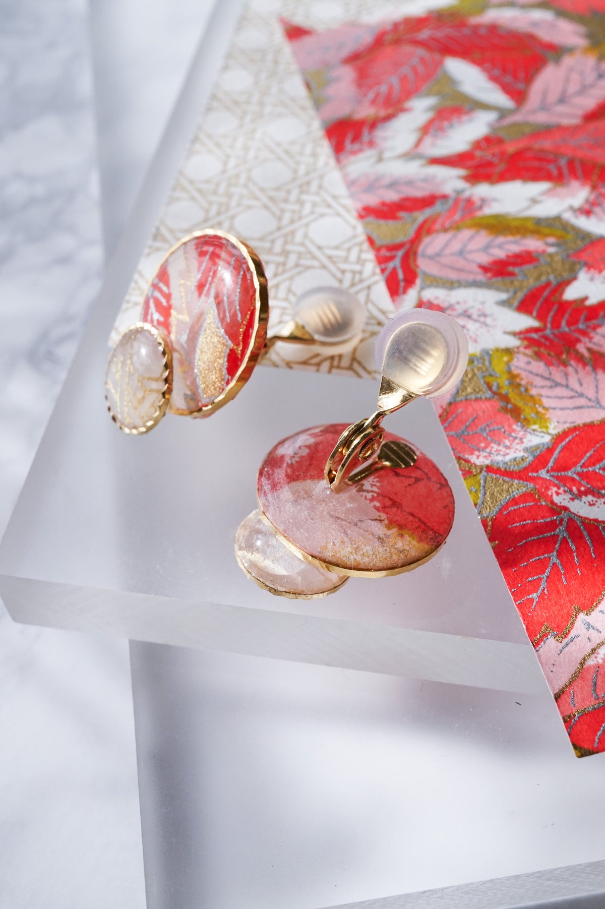 Kumi Circle Earrings - Withered Leaves (Red)
