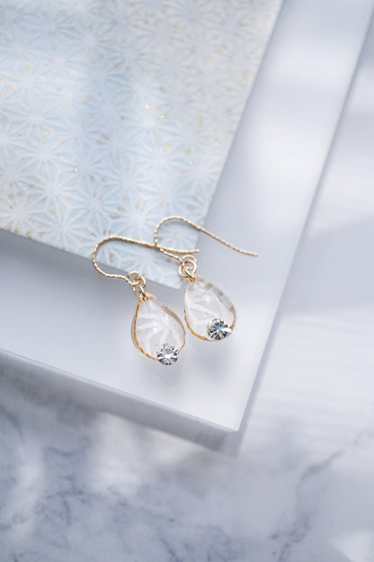 Morning Dew Earrings - Hemp Leaf (White)