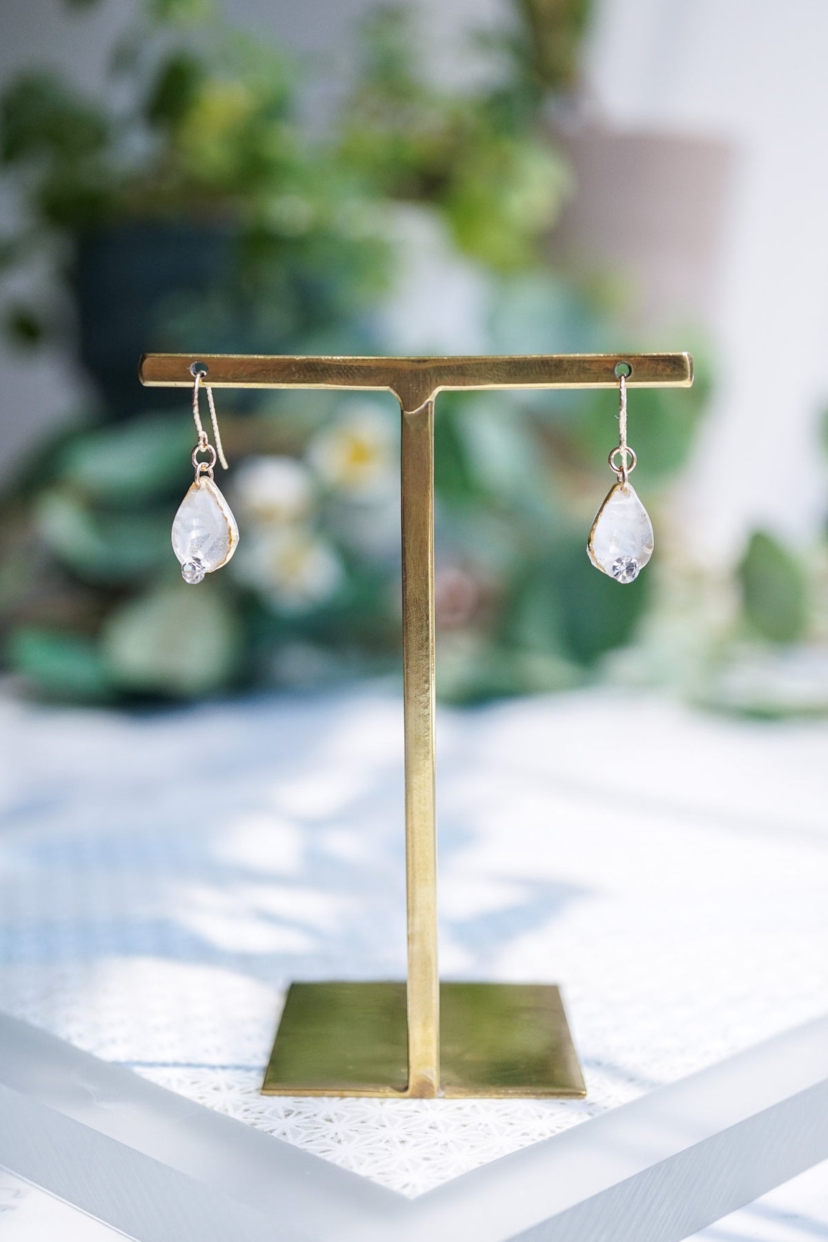Morning Dew Earrings - Hemp Leaf (White)