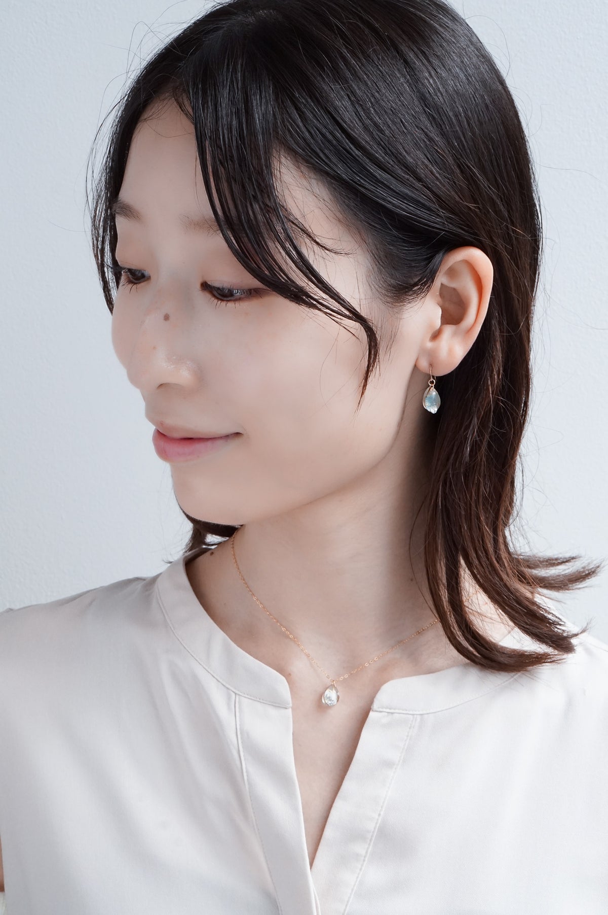 Morning Dew Earrings - Plum Blossom (Light Blue)