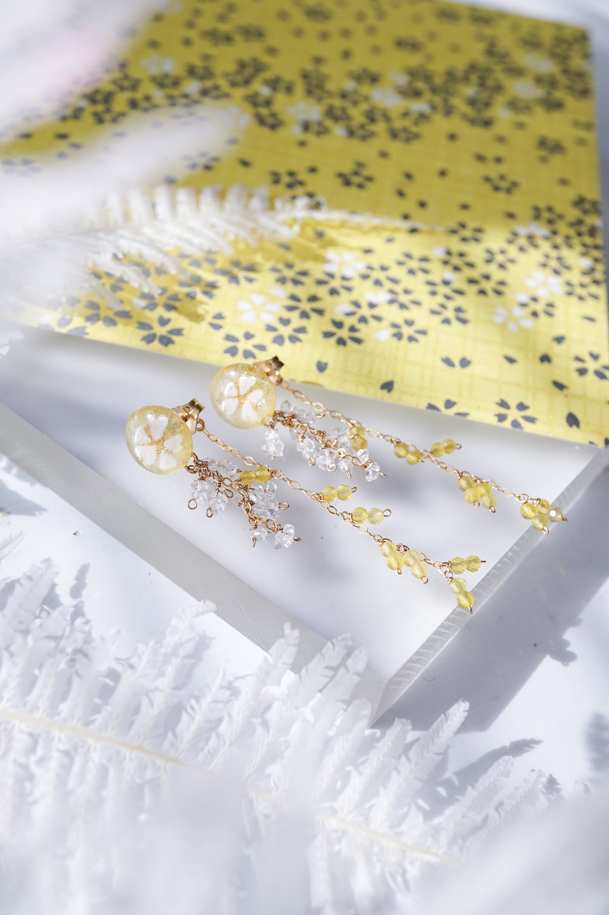 Little Snow Earrings - Tiny Sakura (Yellow)