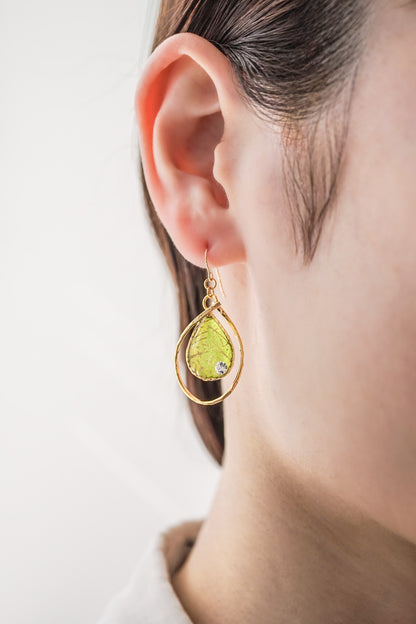 Flower Drop Earrings - Pine Needles