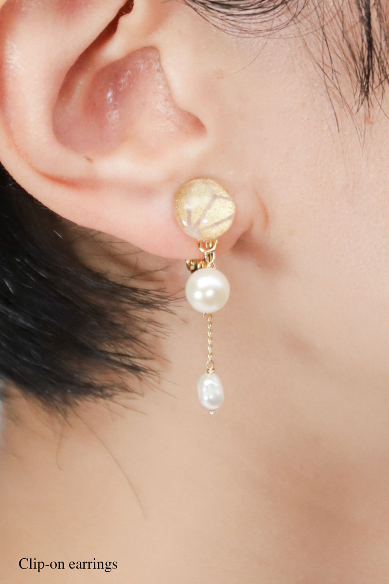 Little Spring Earrings - Hemp Leaf (Gold)