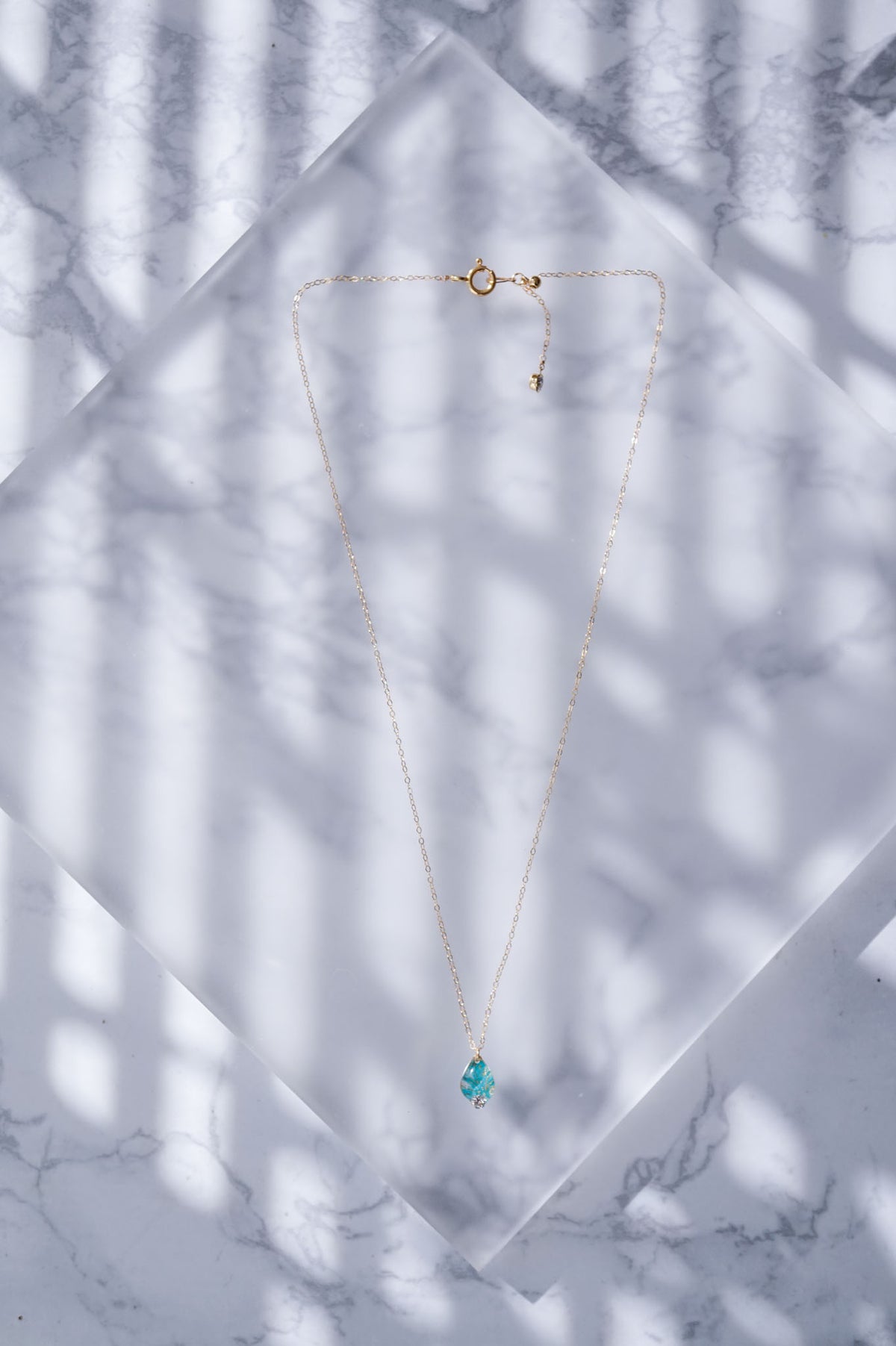 Morning dew necklace - plum leaf